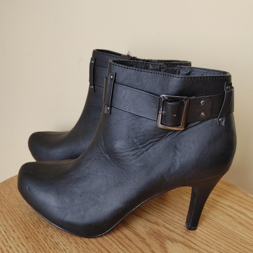 Ardene Women's Ankle‎ Booties black size 8